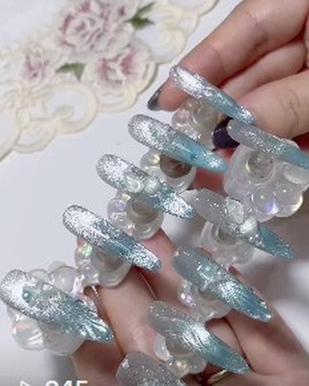 Mẫu nail trong suốt